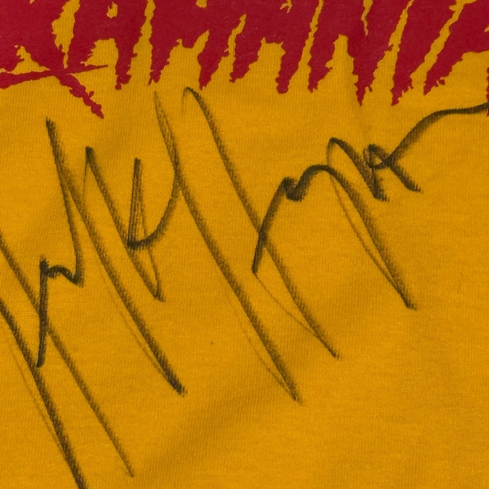 Yellow Hulkamania Tank Top signed by hulk Hogan Schwartz hologram - Picture 4 of 4